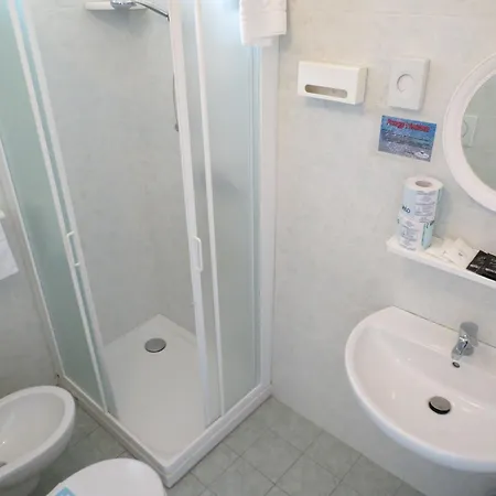 Gemini Hotel 3*