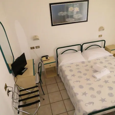 Gemini Hotel 3*